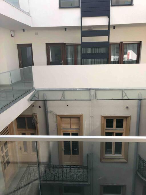 Luxury Cozy 2 Bdr Downtown Apt.3 Budapest Exterior photo